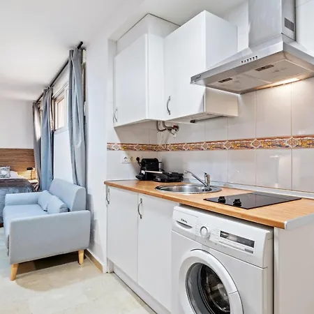Apartment Modern And Comfortable Malaga