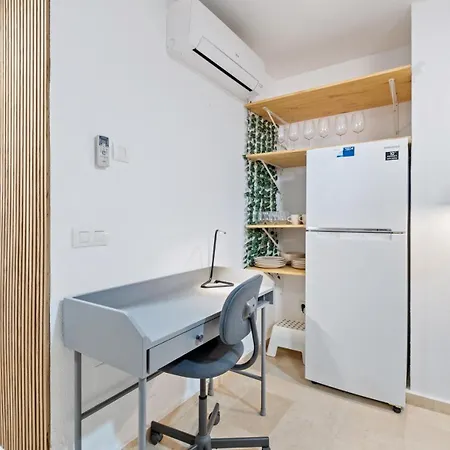 Modern And Comfortable Apartment