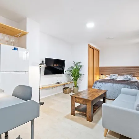 Modern And Comfortable Apartment Malaga